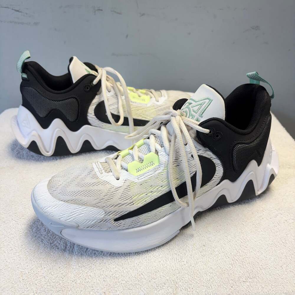 Nike Giannis Immortality 2 White Black Volt Bball Shoes Men’s 7.5 DM0825-101
